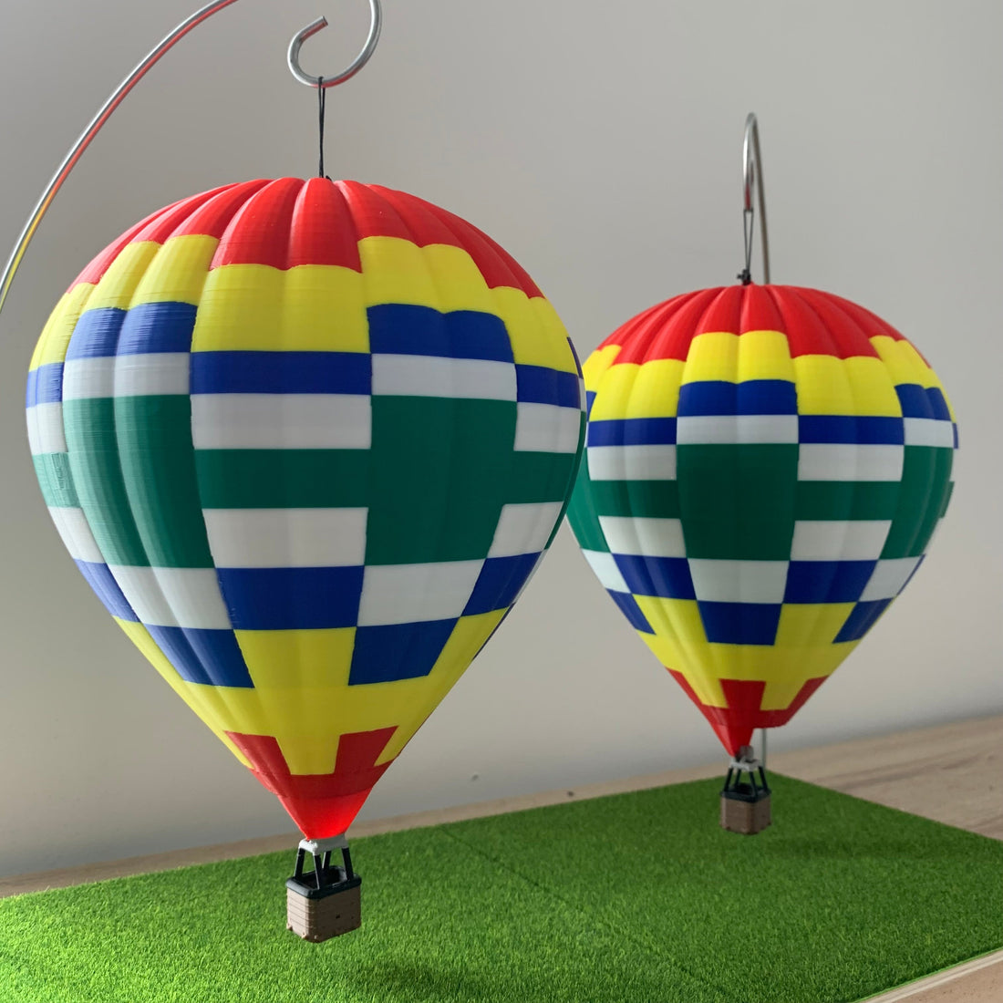 Montgolfière 3D multicolore