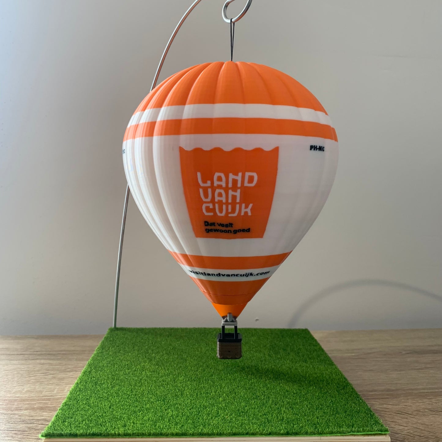 Montgolfière PH-MIC + Cadre