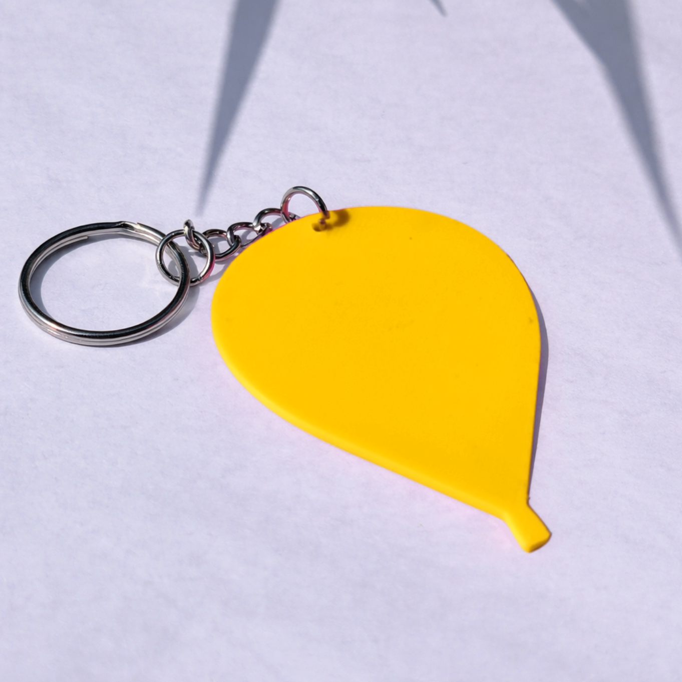 Single-color keychain